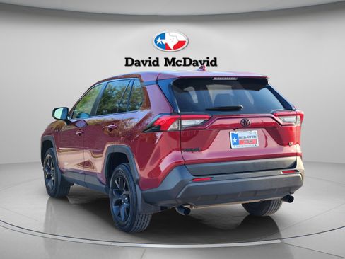 Used 2025 Toyota RAV4 LE image 4