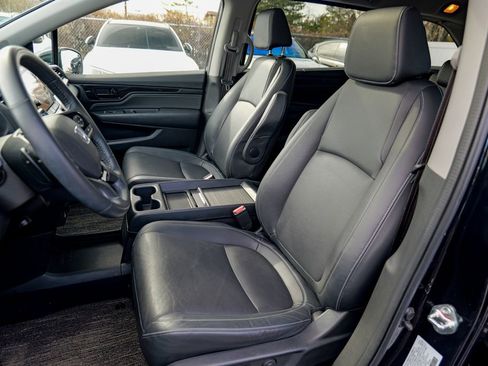 Used 2023 Honda Odyssey Touring image 25