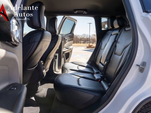 Used 2024 Jeep Compass Limited AWD/4WD image 8