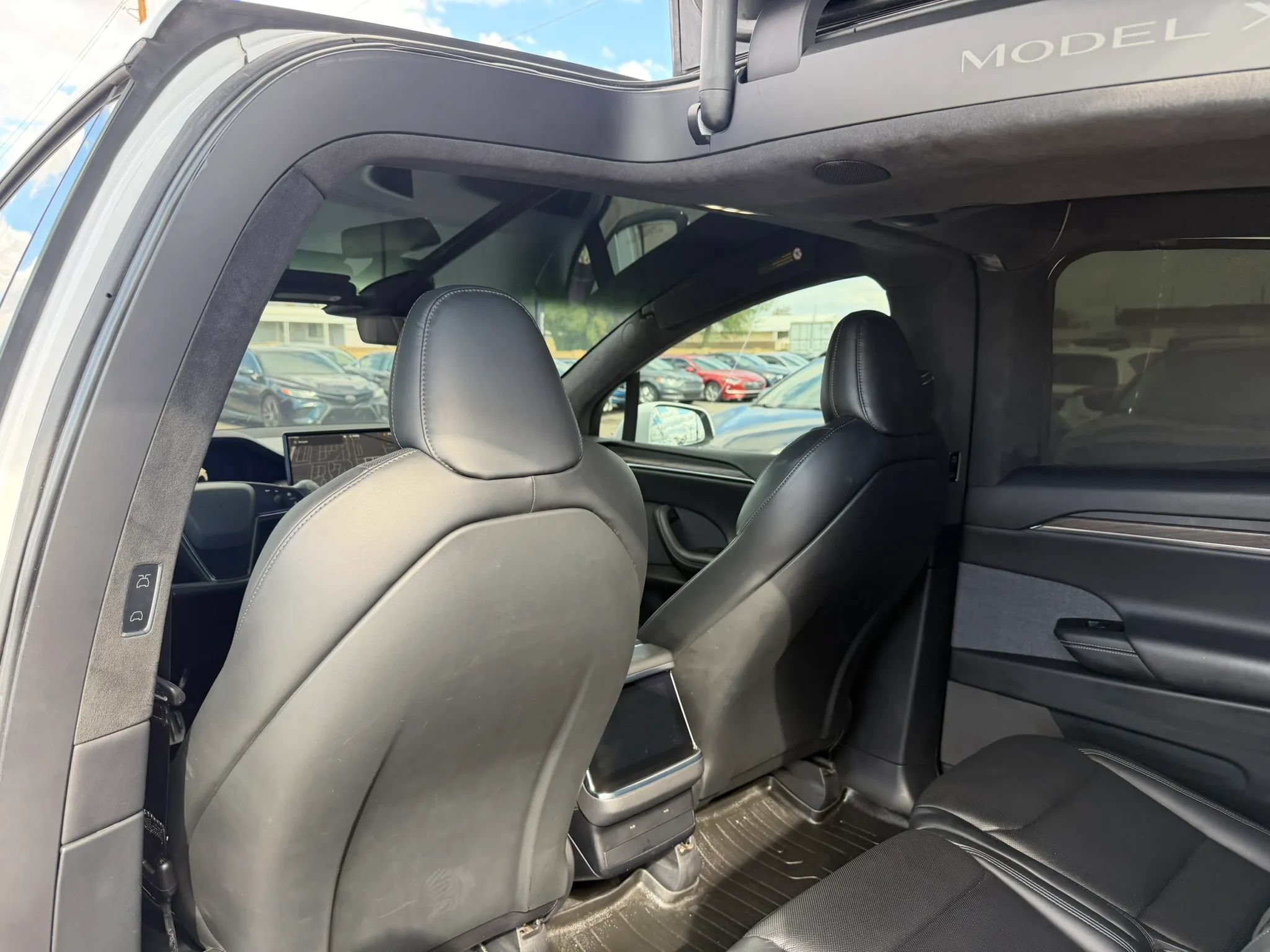 Used 2022 Tesla Model X AWD/4WD image 24