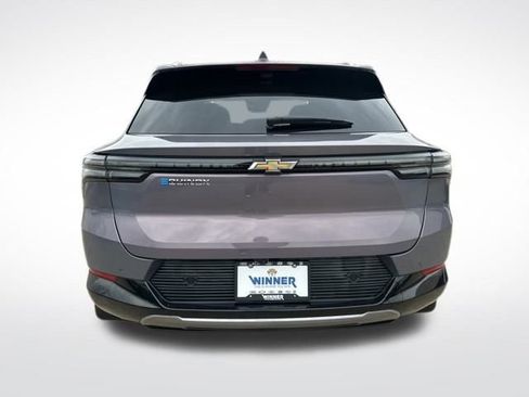 New 2026 Chevrolet Equinox EV LT image 4