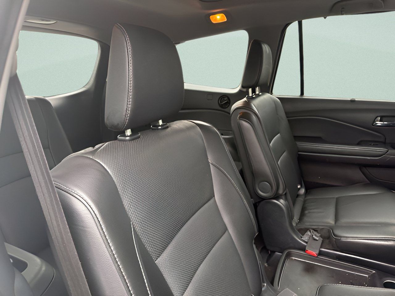 Used 2022 Honda Pilot Elite image 9