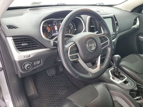 Used 2018 Jeep Cherokee Trailhawk w/ Trailer Tow Group image 19