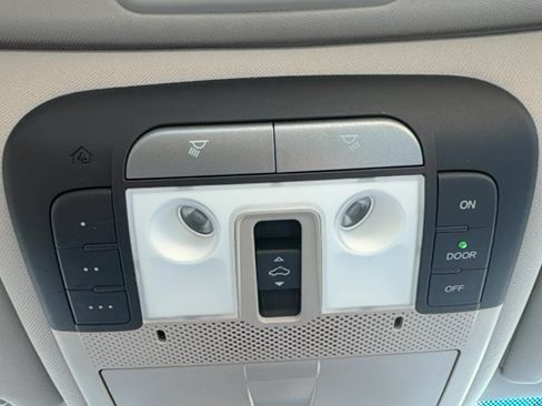 Used 2009 Acura TL w/ Technology Package FWD image 12