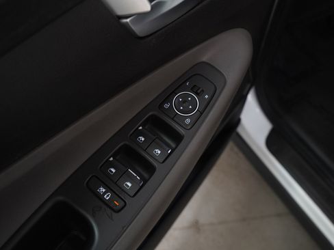 Used 2019 Hyundai Santa Fe SEL image 20