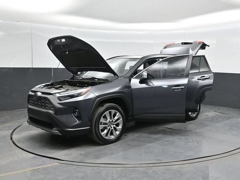 Used 2025 Toyota RAV4 Limited FWD image 63