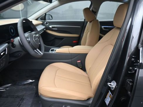 New 2026 Hyundai Sonata Limited FWD image 11