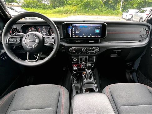 Used 2026 Jeep Gladiator Rubicon AWD/4WD image 21