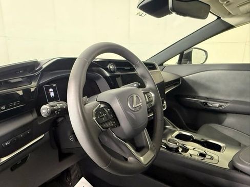 Used 2024 Lexus RZ 300e Premium w/ Accessory Package (Z1) image 16
