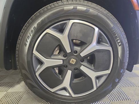 Used 2024 Rivian R1S Adventure image 11