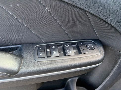 Used 2023 Dodge Charger SXT RWD image 12