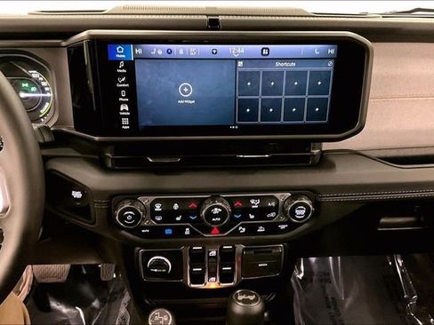 Used 2025 Jeep Wrangler Sahara 4xe w/ Safety Group image 30