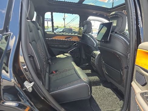 Used 2023 Jeep Grand Cherokee Summit AWD/4WD image 70