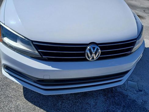 Used 2017 Volkswagen Jetta SE image 22