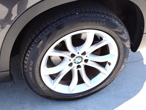 Used 2015 BMW X6 xDrive50i AWD/4WD image 11