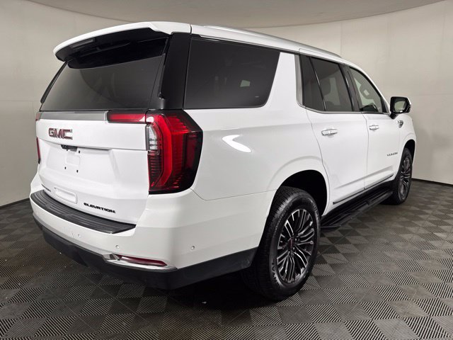 Used 2026 GMC Yukon Elevation w/ Elevation Premium Package AWD/4WD image 3