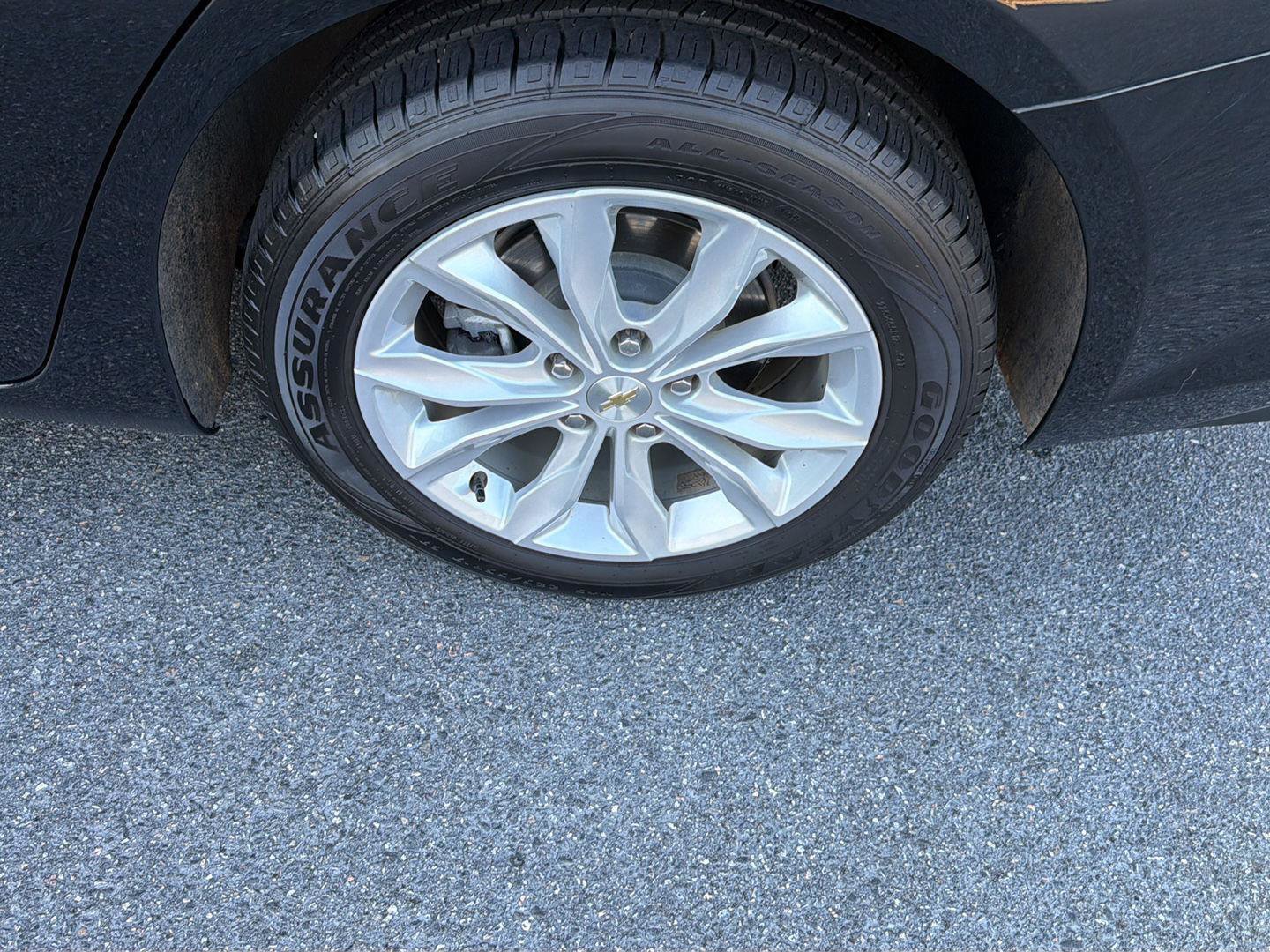Used 2025 Chevrolet Malibu LT FWD image 35