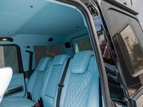 Used 2025 Mercedes-Benz G 63 AMG 4MATIC image 12