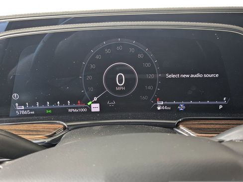 Used 2022 Cadillac Escalade ESV Premium Luxury AWD/4WD image 39