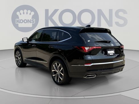 Used 2023 Acura MDX SH-AWD w/ Technology Package image 4