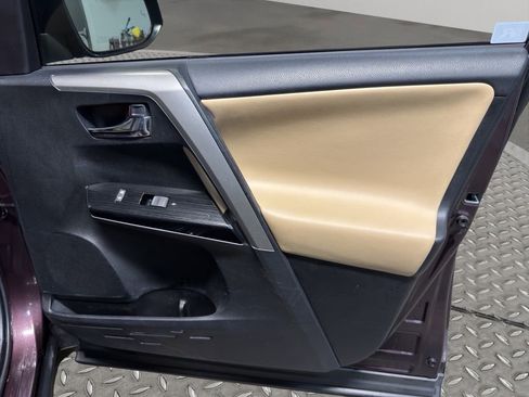 Used 2017 Toyota RAV4 Limited image 22