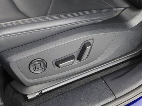 Used 2022 Audi Q3 2.0T Premium w/ Convenience Package image 23