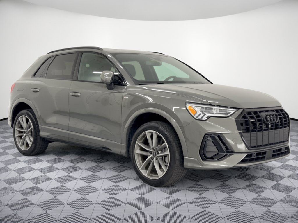 Used 2024 Audi Q3 2.0T Premium AWD/4WD image 7