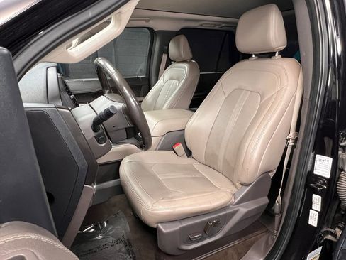 Used 2021 Ford Expedition Max Limited AWD/4WD image 3