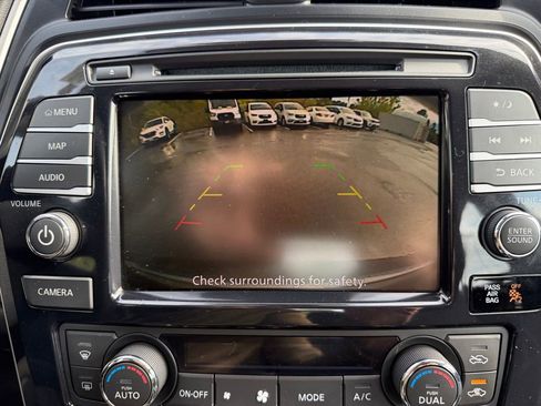 Used 2023 Nissan Maxima SV w/ Floor Mat Group FWD image 15