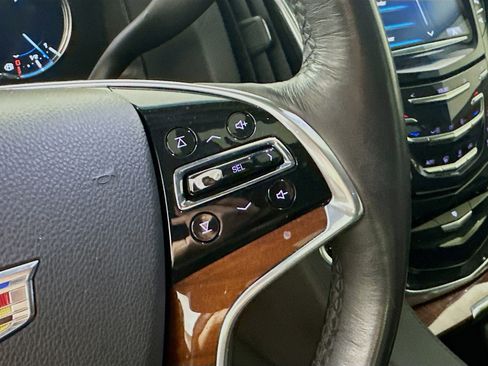 Used 2019 Cadillac Escalade Premium Luxury image 14