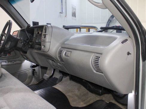 Used 1996 Chevrolet Silverado 1500 2WD Regular Cab image 40