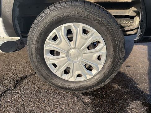 Used 2024 Ford Transit 250 Low Roof w/ Exterior Upgrade Package image 23