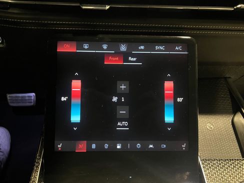 Used 2026 Cadillac Escalade V w/ LPO, ONYX Package image 20