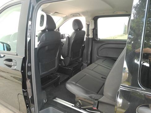 Used 2023 Mercedes-Benz Metris Passenger image 6