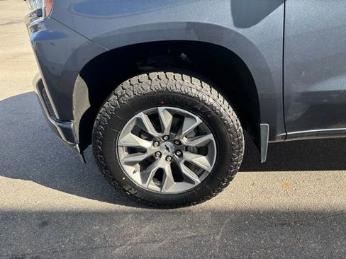 Used 2021 Chevrolet Silverado 1500 RST w/ Z71 Off-Road Package image 9