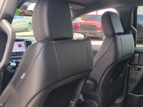 New 2026 Chrysler Voyager LX image 19