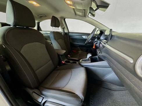 Certified 2023 Kia Forte LXS FWD image 25
