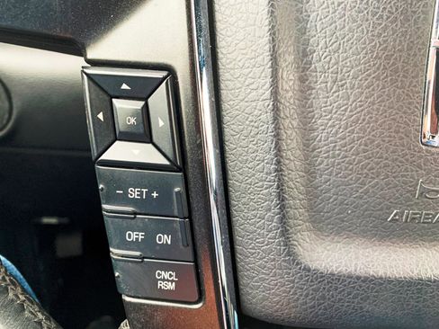 Used 2016 Lincoln Navigator L Select AWD/4WD image 8