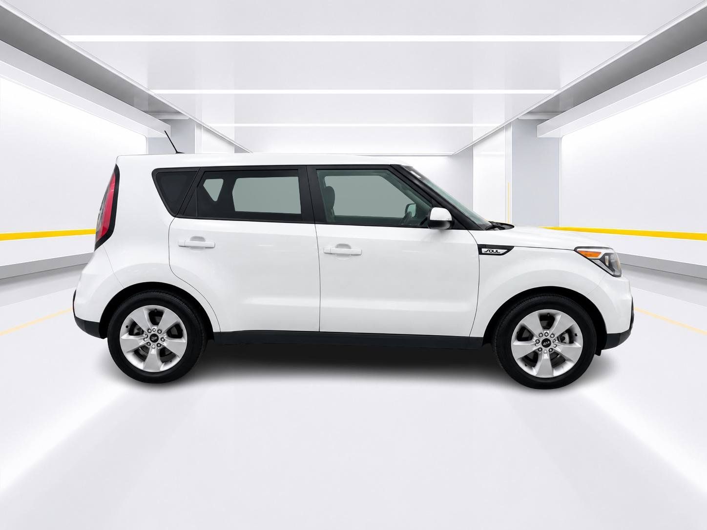 Used 2017 Kia Soul FWD image 6