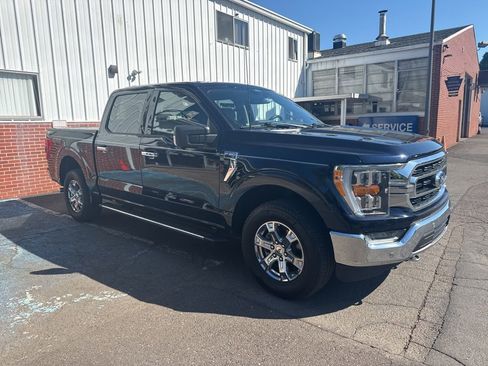 Used 2021 Ford F150 XLT w/ Equipment Group 302A High AWD/4WD image 3