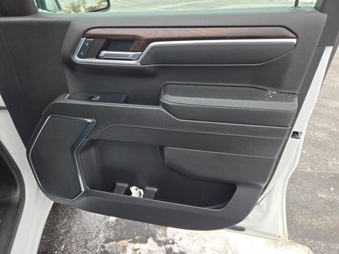 Used 2024 GMC Sierra 1500 SLT image 5