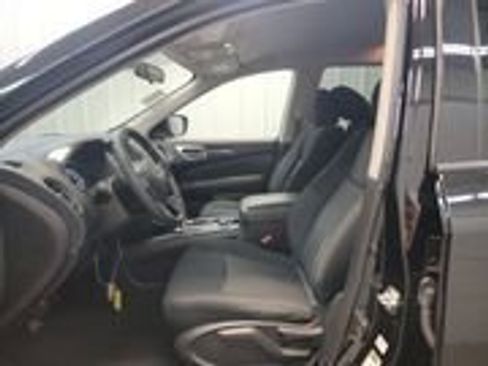 Used 2020 Nissan Pathfinder S AWD/4WD image 3