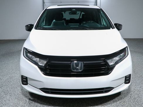 Used 2023 Honda Odyssey Sport image 4