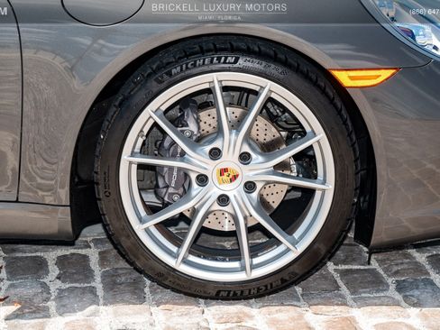 Used 2018 Porsche 911 Carrera image 41