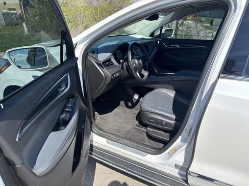 Used 2019 Buick Enclave Essence w/ LPO, Hit The Road Package image 5