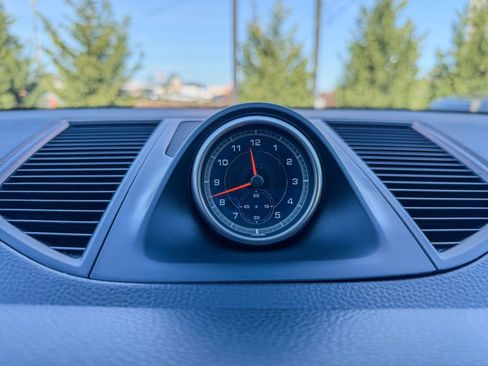 Used 2019 Porsche Macan image 24