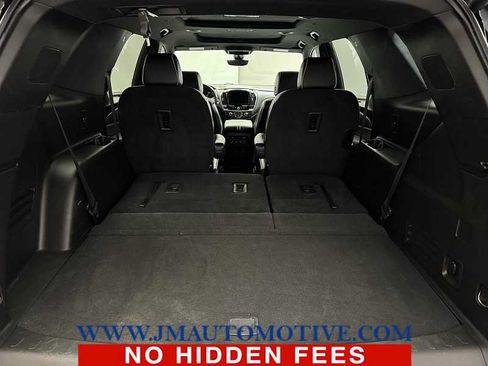 Used 2022 Chevrolet Traverse Premier AWD/4WD image 19