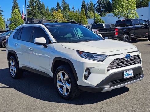 Used 2021 Toyota RAV4 Limited AWD/4WD image 3