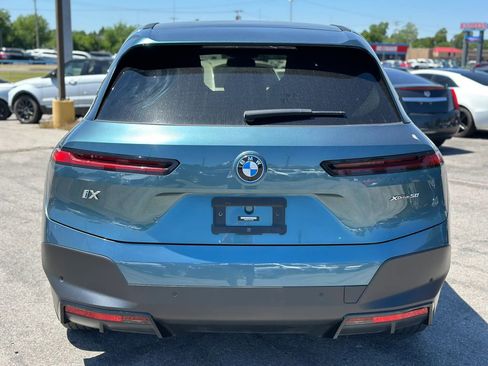 Used 2022 BMW iX xDrive50 w/ Convenience Package AWD/4WD image 7