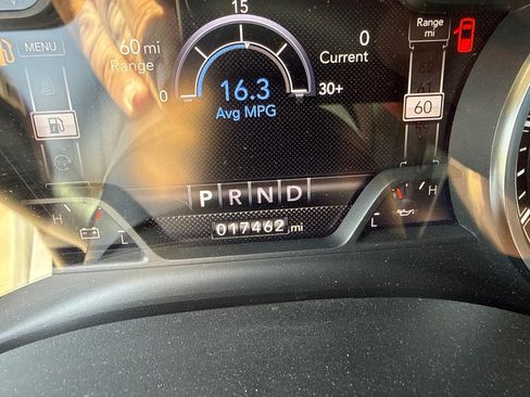 Used 2021 RAM 1500 Laramie w/ Sport Appearance Package AWD/4WD image 22